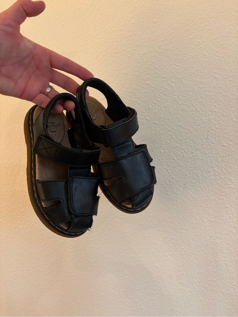 Dr Martens Moby II Kids Sandals size 11